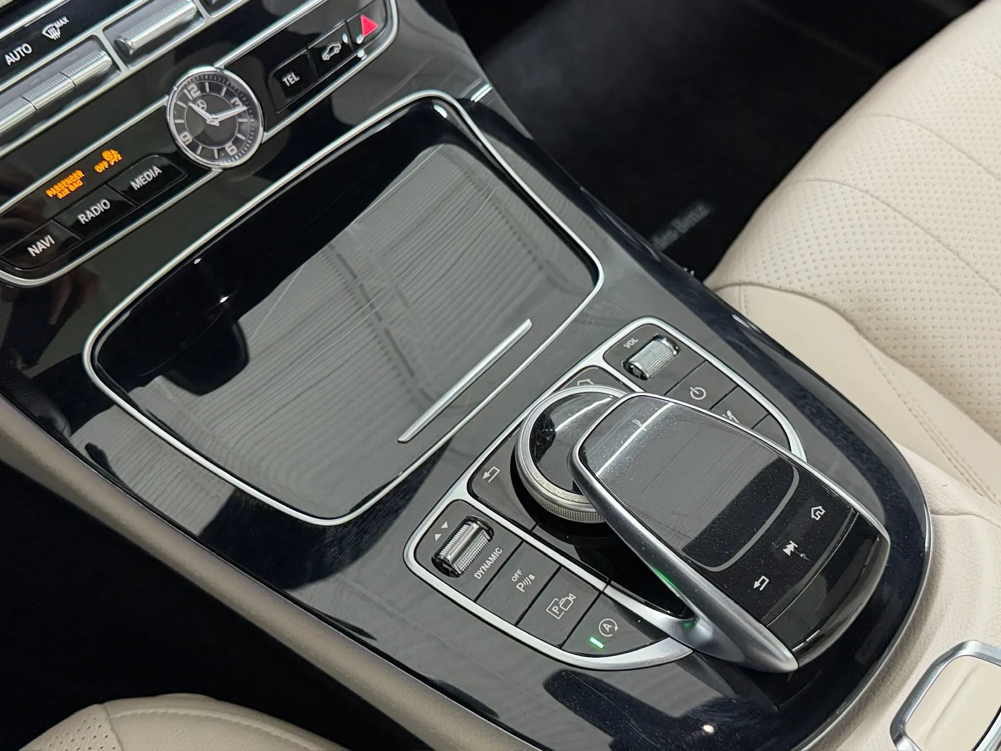 Used 2017 Mercedes-Benz E 400 4MATIC Wagon image 76