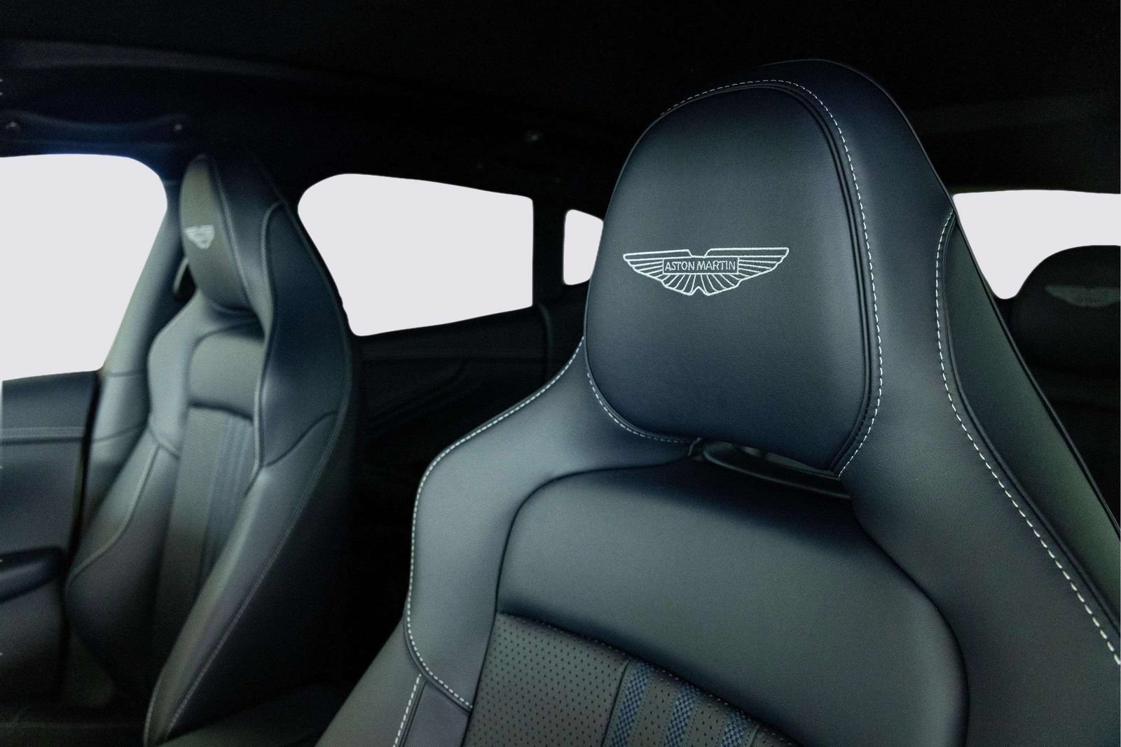 New 2026 Aston Martin DBX 707 AWD/4WD image 15