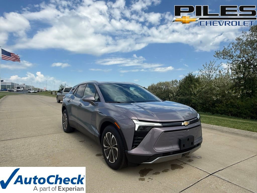 Used 2024 Chevrolet Blazer EV LT AWD/4WD image 1