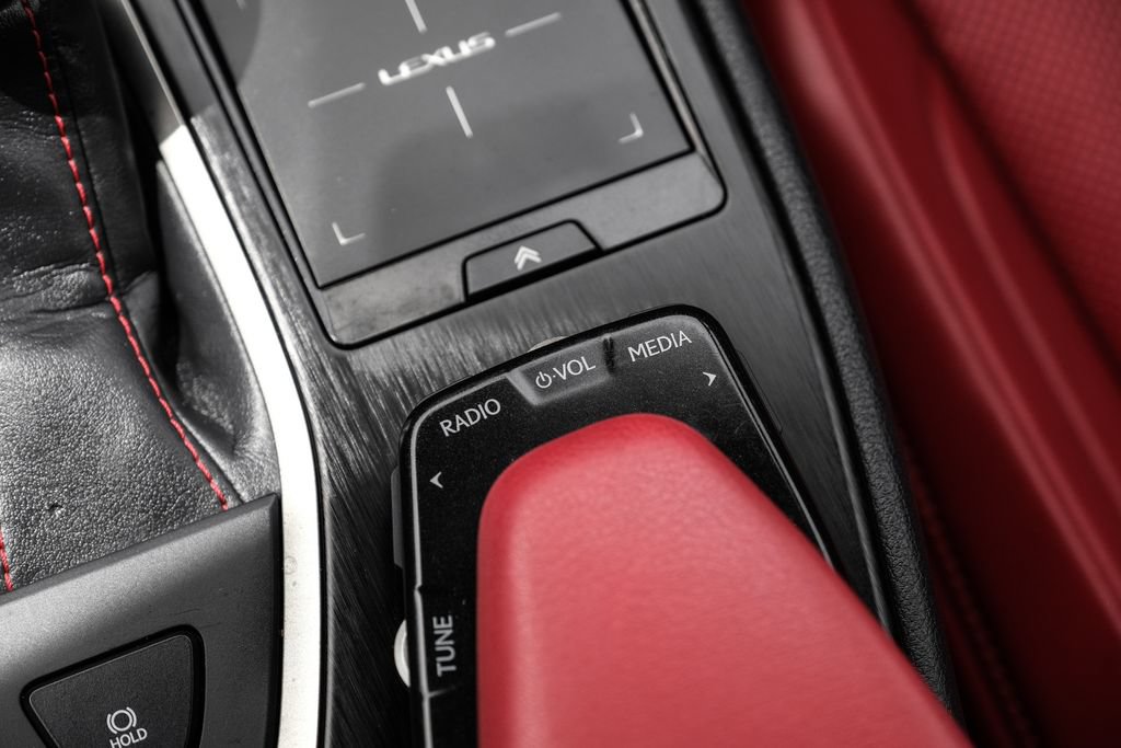 Used 2019 Lexus UX 200 F Sport w/ F Sport Premium Package FWD image 30