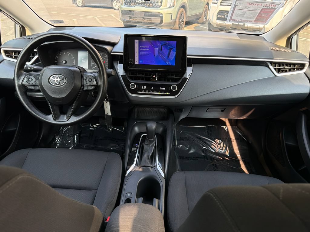 Used 2023 Toyota Corolla LE FWD image 12