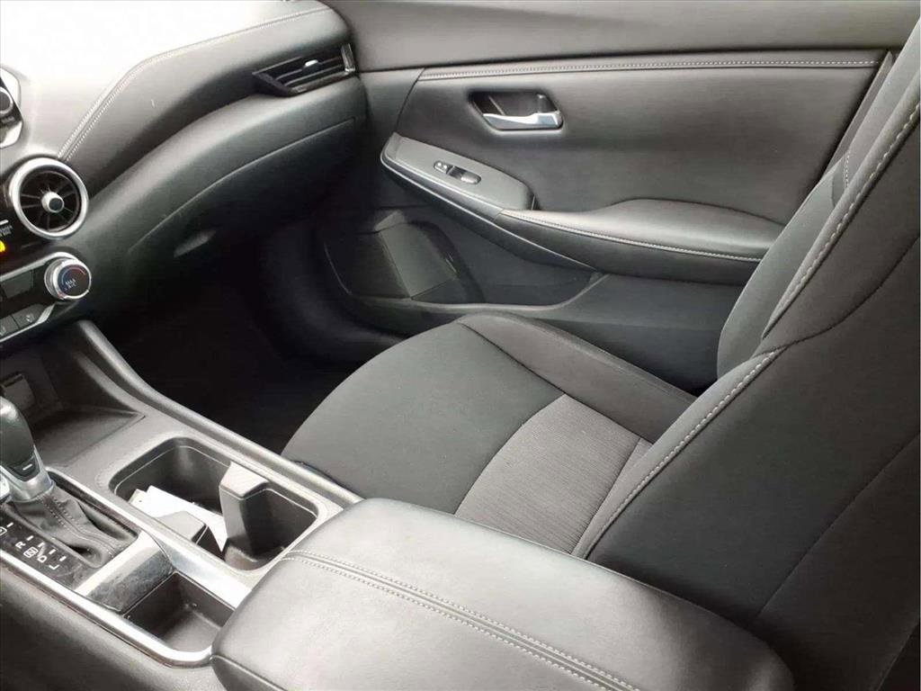 Used 2022 Nissan Sentra SV w/ Trunk Package image 12
