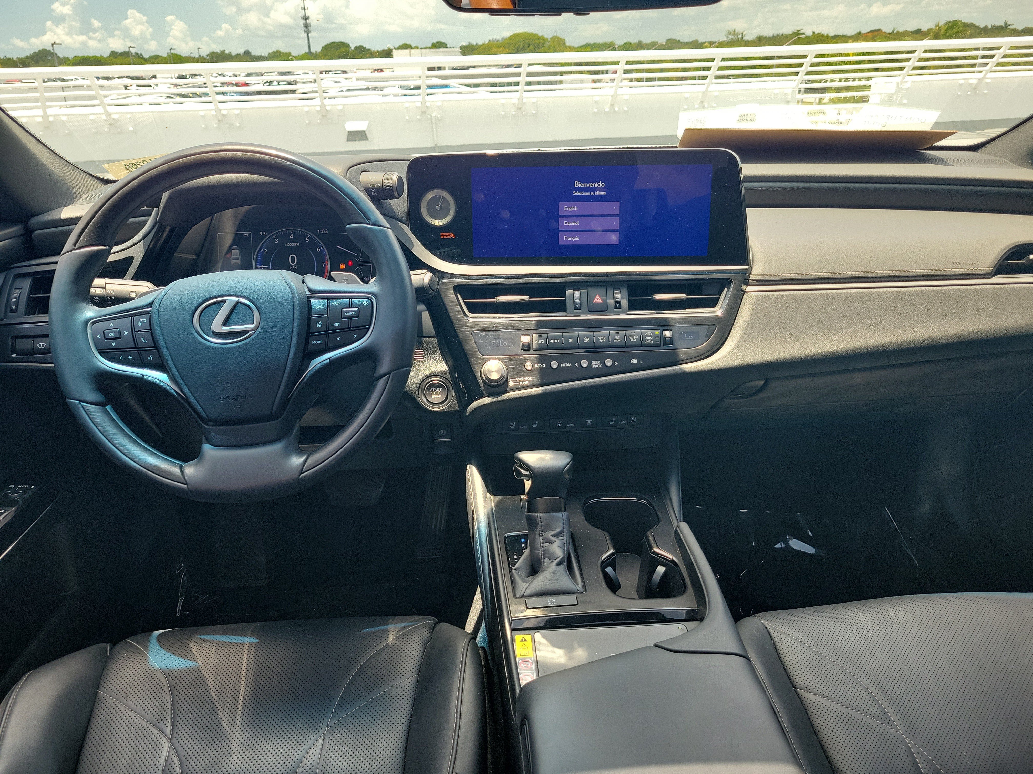 Certified 2024 Lexus ES 350 w/ Technology Package FWD image 15