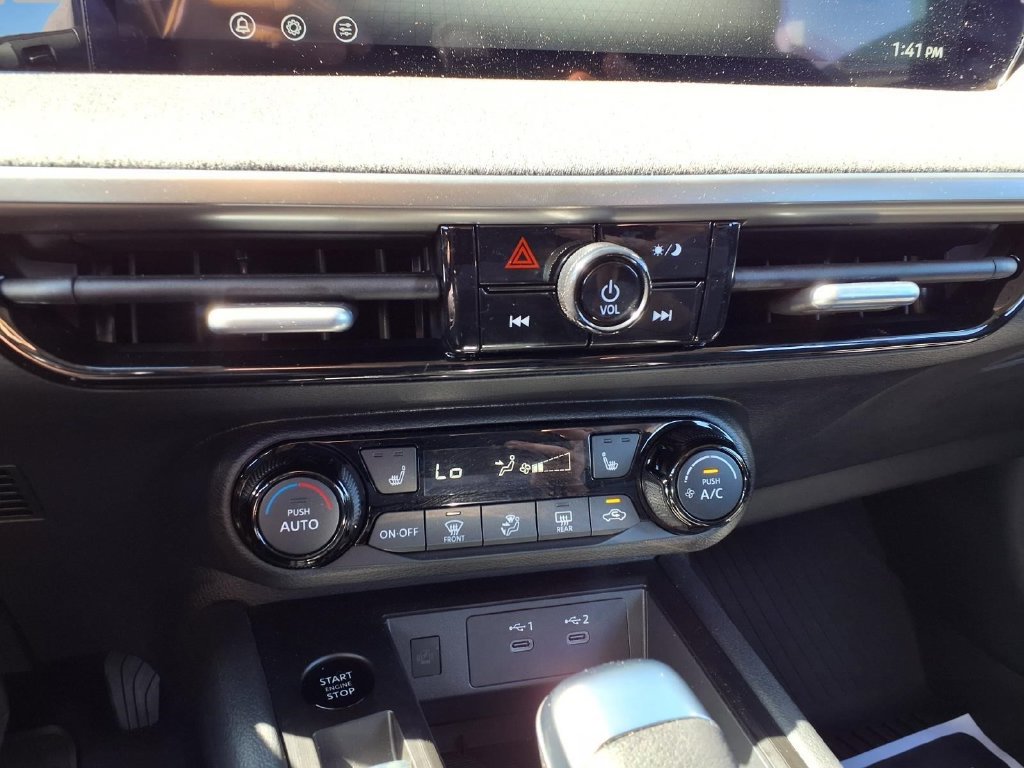 Used 2026 Nissan Kicks SV w/ SV Premium Package FWD image 9