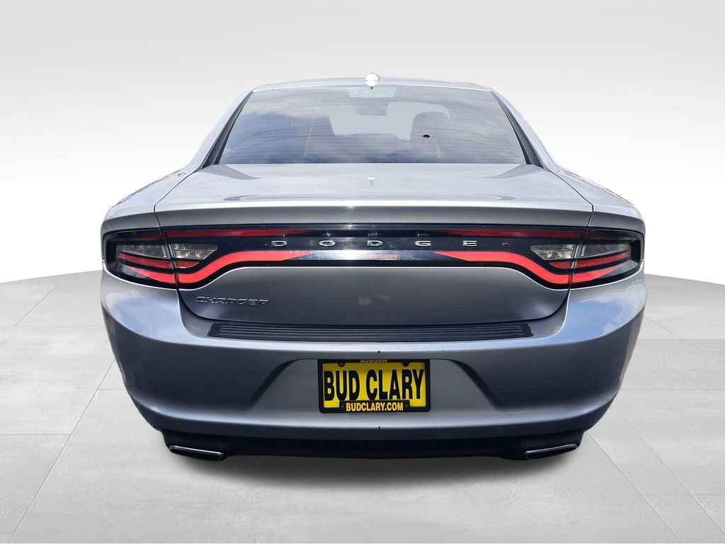 Used 2015 Dodge Charger SXT image 5