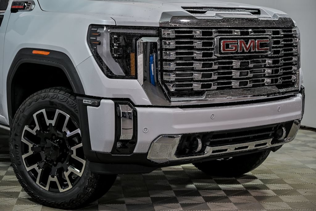 New 2026 GMC Sierra 2500 Denali w/ Denali Reserve Package AWD/4WD image 2