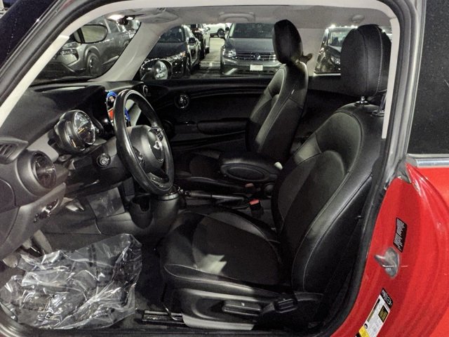 Used 2015 MINI Cooper 2-Door Hardtop image 22