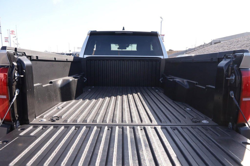 Certified 2024 Toyota Tacoma SR image 7