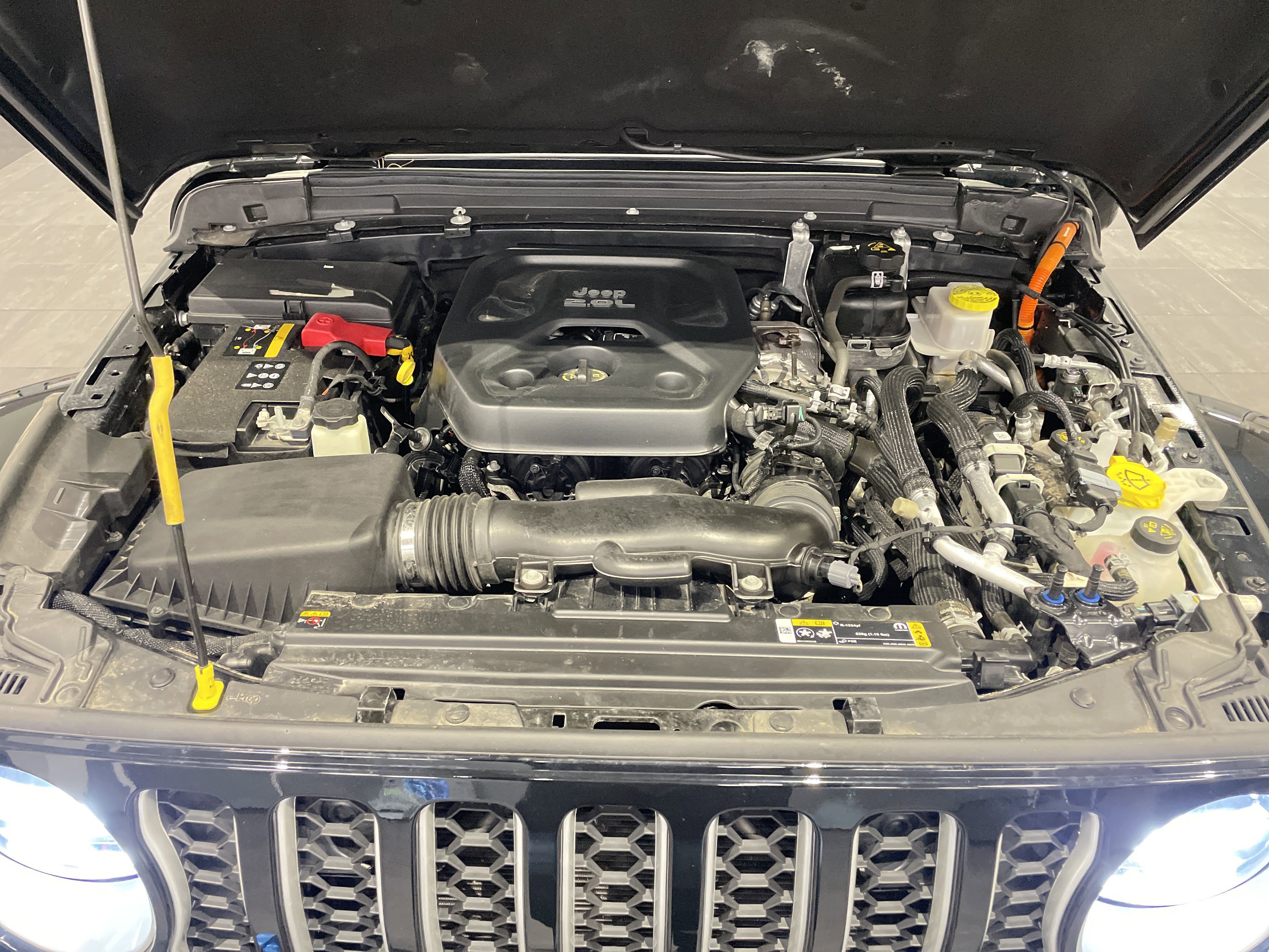 Used 2022 Jeep Wrangler Unlimited Sahara w/ Cold Weather Group image 36