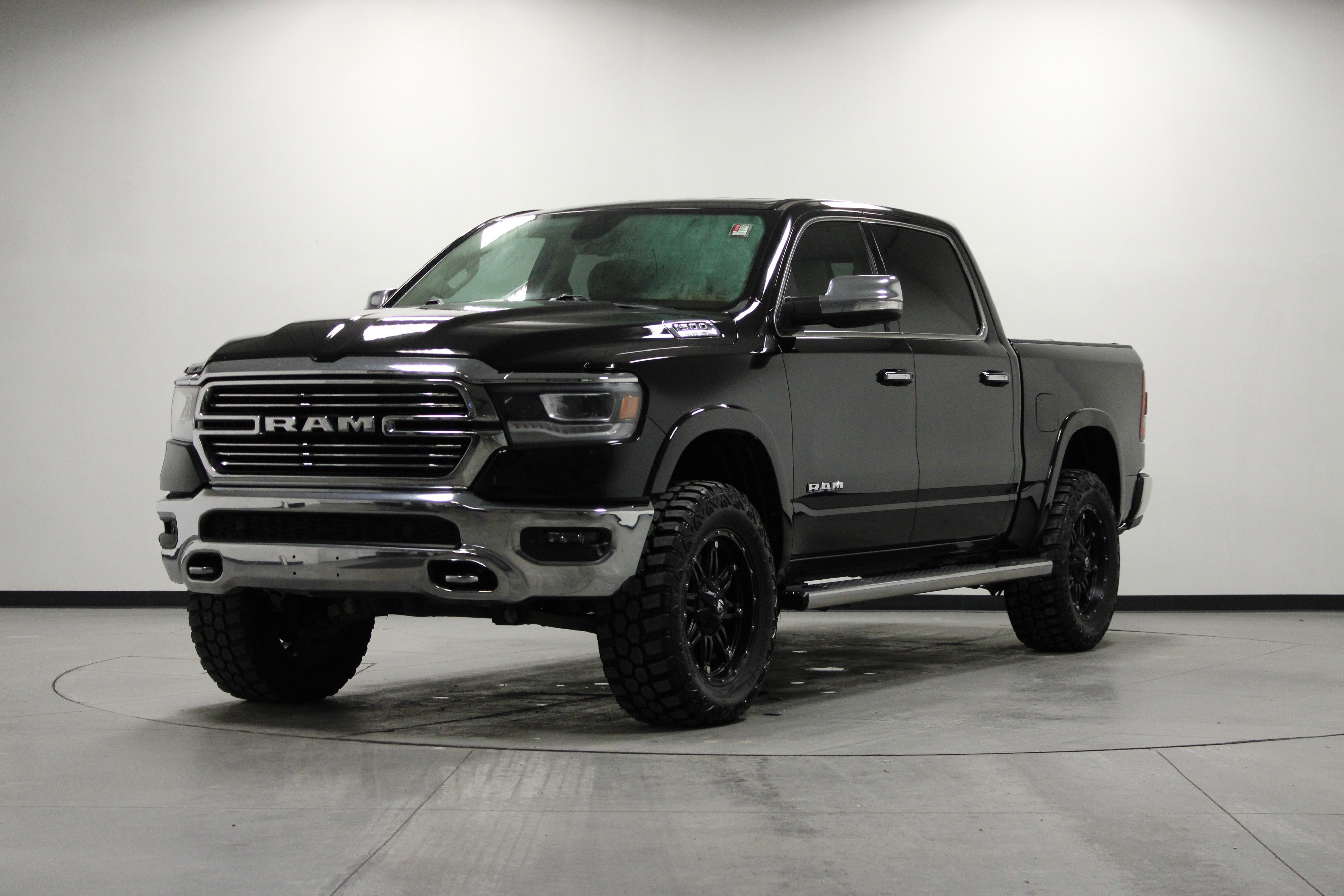 Used 2020 RAM 1500 Laramie image 8