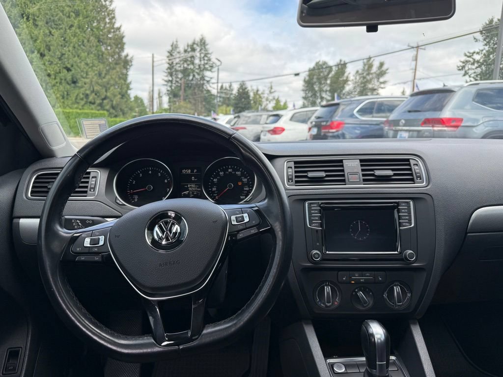 Used 2016 Volkswagen Jetta SE FWD image 17