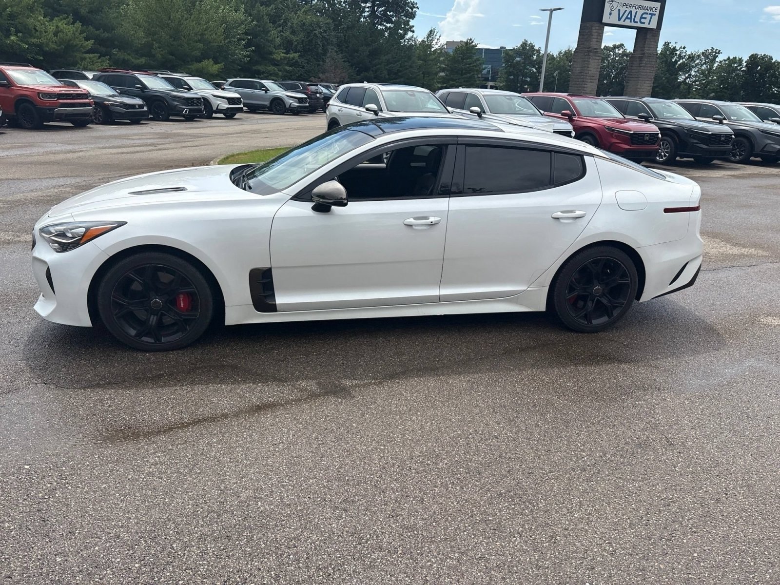 Used 2018 Kia Stinger GT2 AWD/4WD image 12
