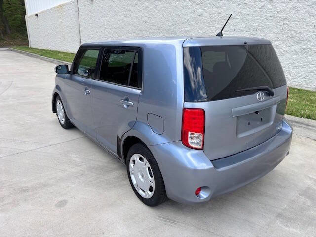 Used 2011 Scion xB image 15