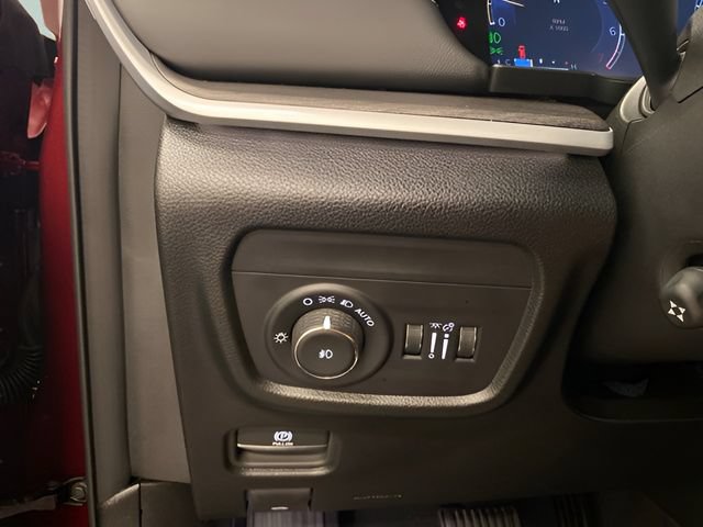 Used 2025 Jeep Grand Cherokee Limited w/ Luxury Tech Group II AWD/4WD image 19
