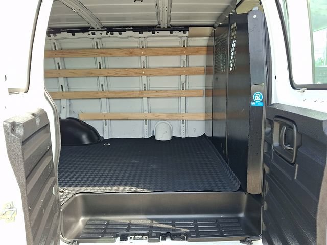 Used 2025 GMC Savana 2500 w/ Driver Convenience Package RWD image 15