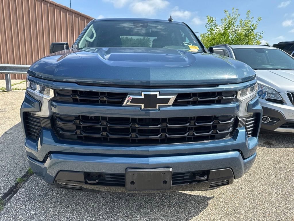 Certified 2024 Chevrolet Silverado 1500 RST w/ Z71 Off-Road Package AWD/4WD image 2