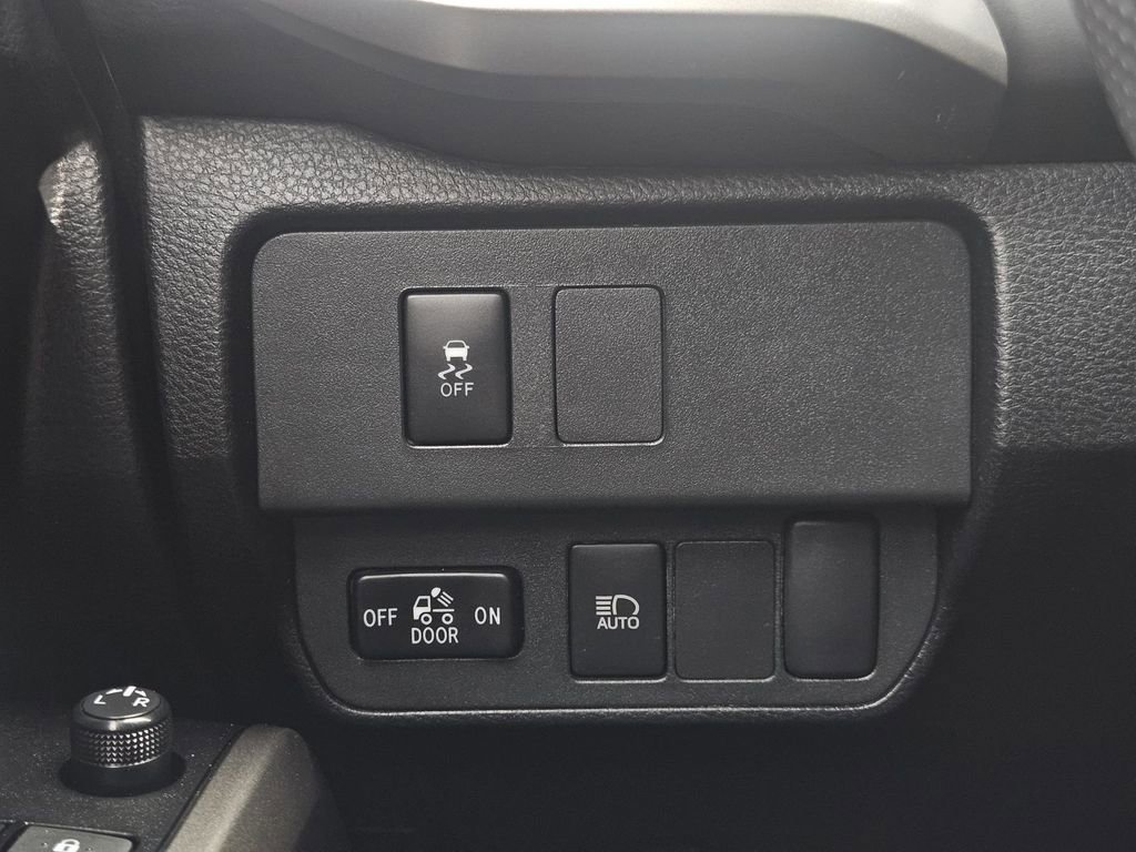 Used 2023 Toyota Tacoma SR5 image 25