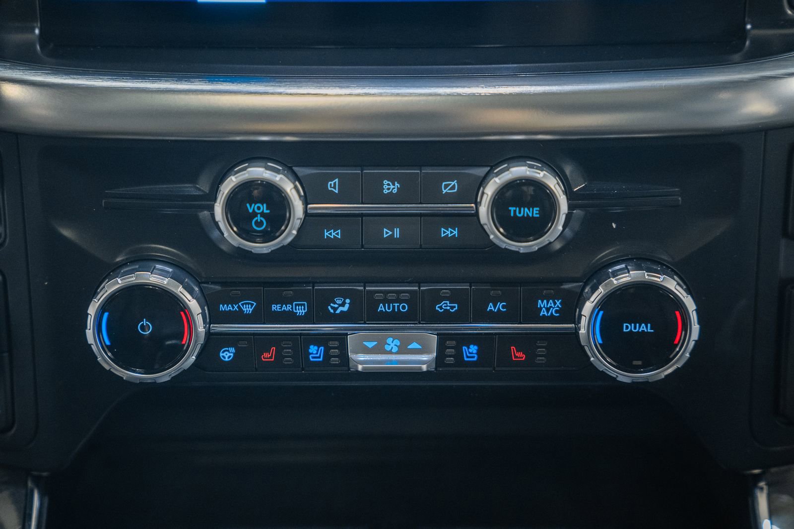 Certified 2023 Ford F150 Lariat image 28