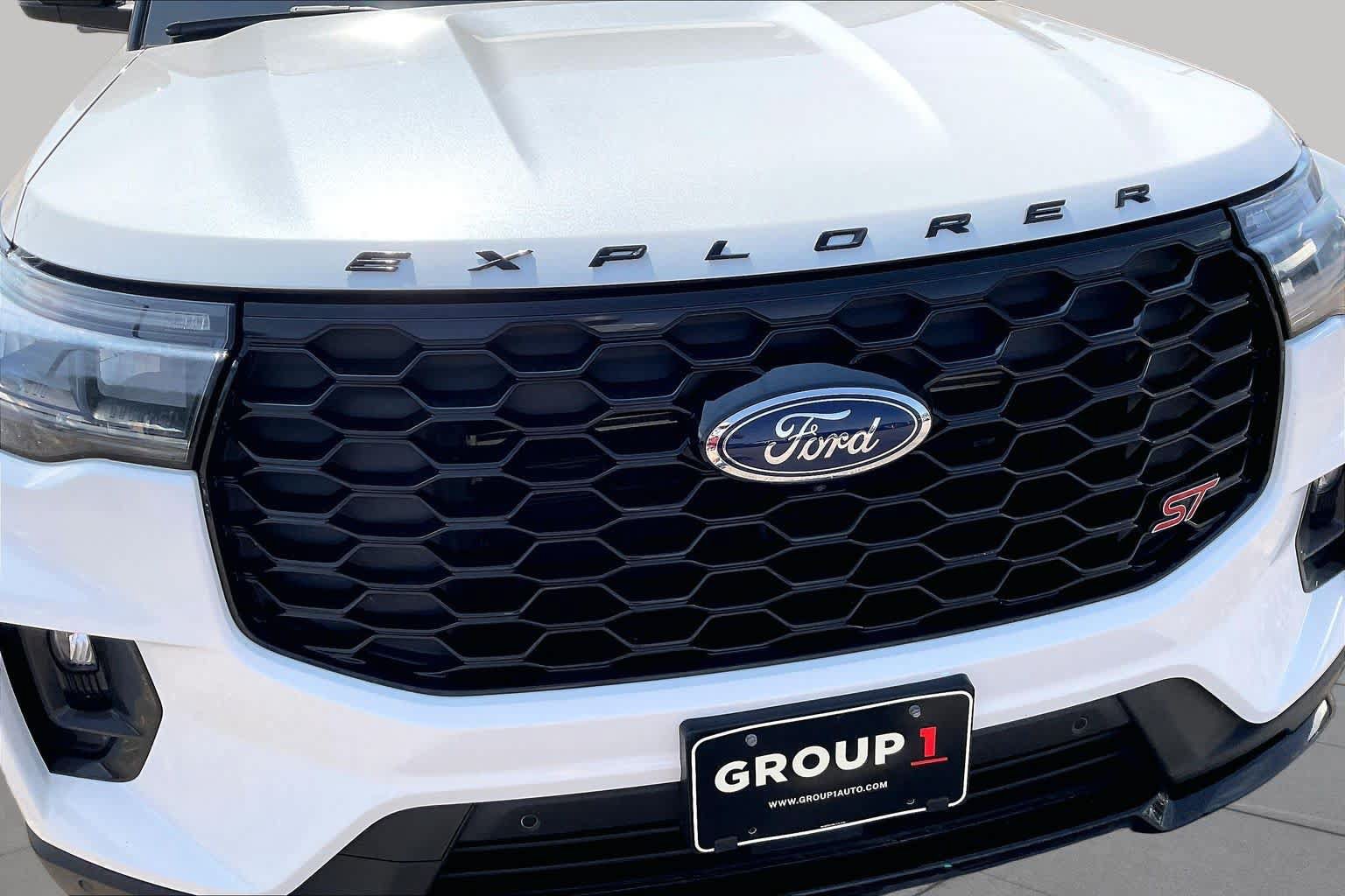 Certified 2025 Ford Explorer ST w/ Sun And Sound Package AWD/4WD image 30