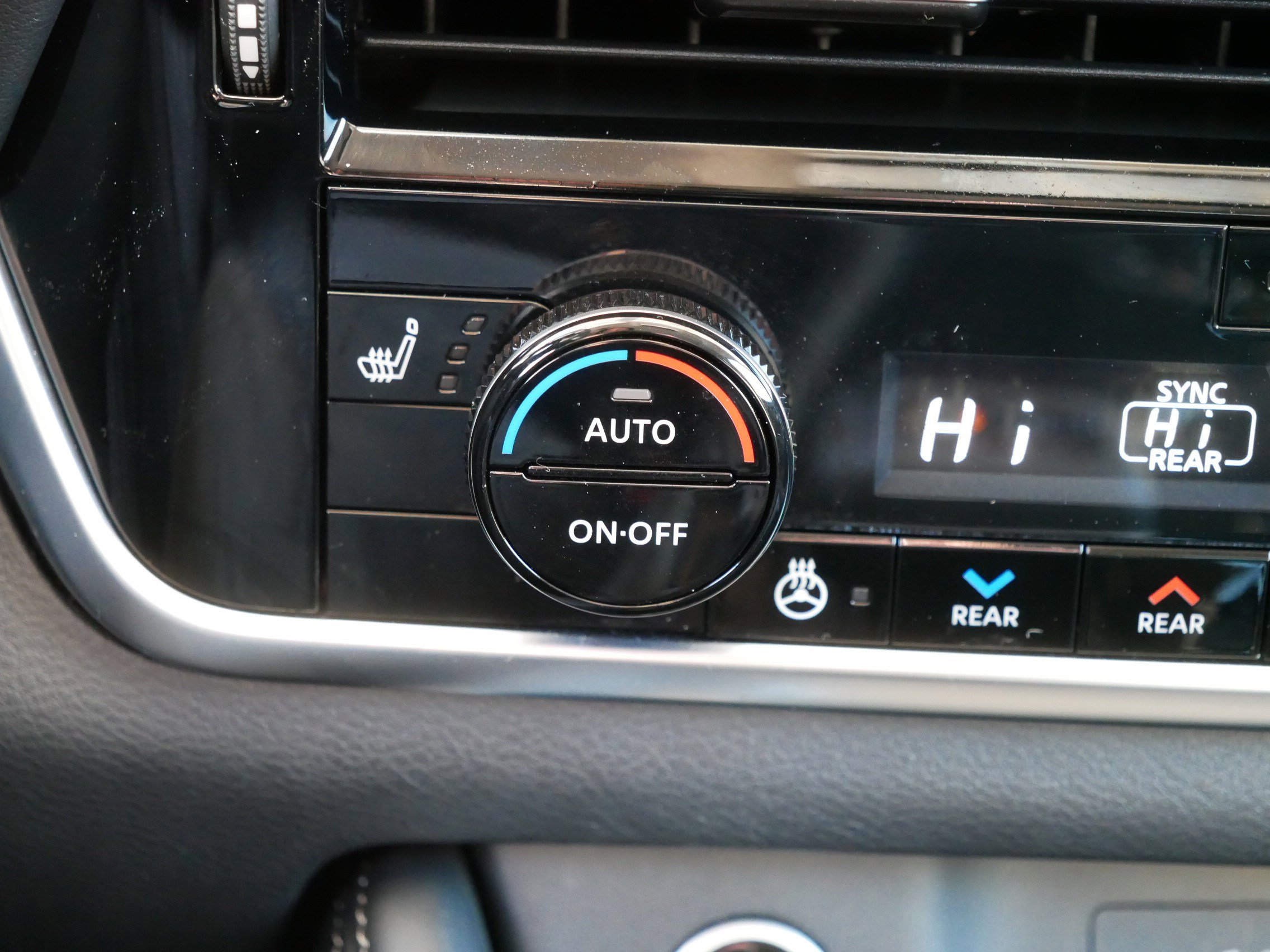 Certified 2022 Nissan Rogue SL w/ SL Premium Package image 33