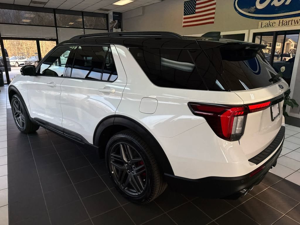 New 2026 Ford Explorer ST w/ Sun And Sound Package image 3