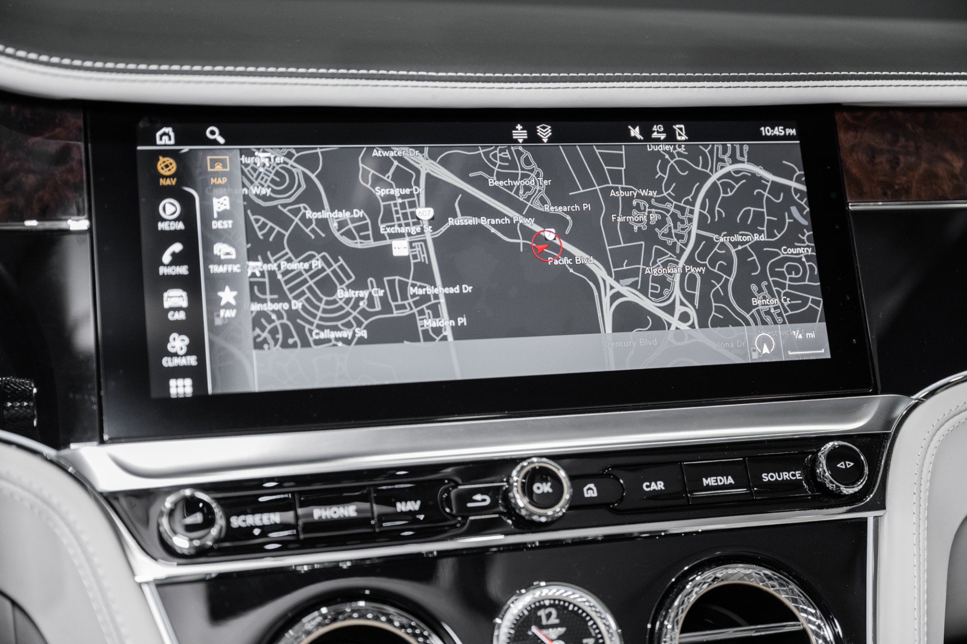 Certified 2023 Bentley Continental GT V8 AWD/4WD image 28