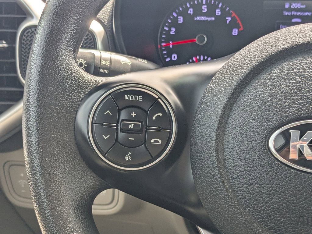 Used 2020 Kia Soul LX FWD image 22