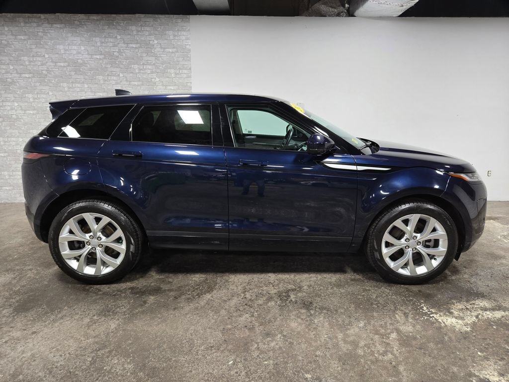 Used 2023 Land Rover Range Rover Evoque SE AWD/4WD image 3