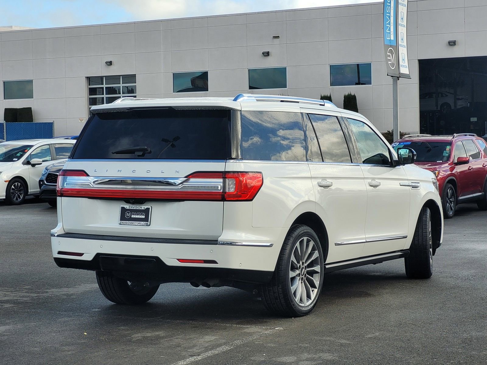 Used 2020 Lincoln Navigator Reserve image 5