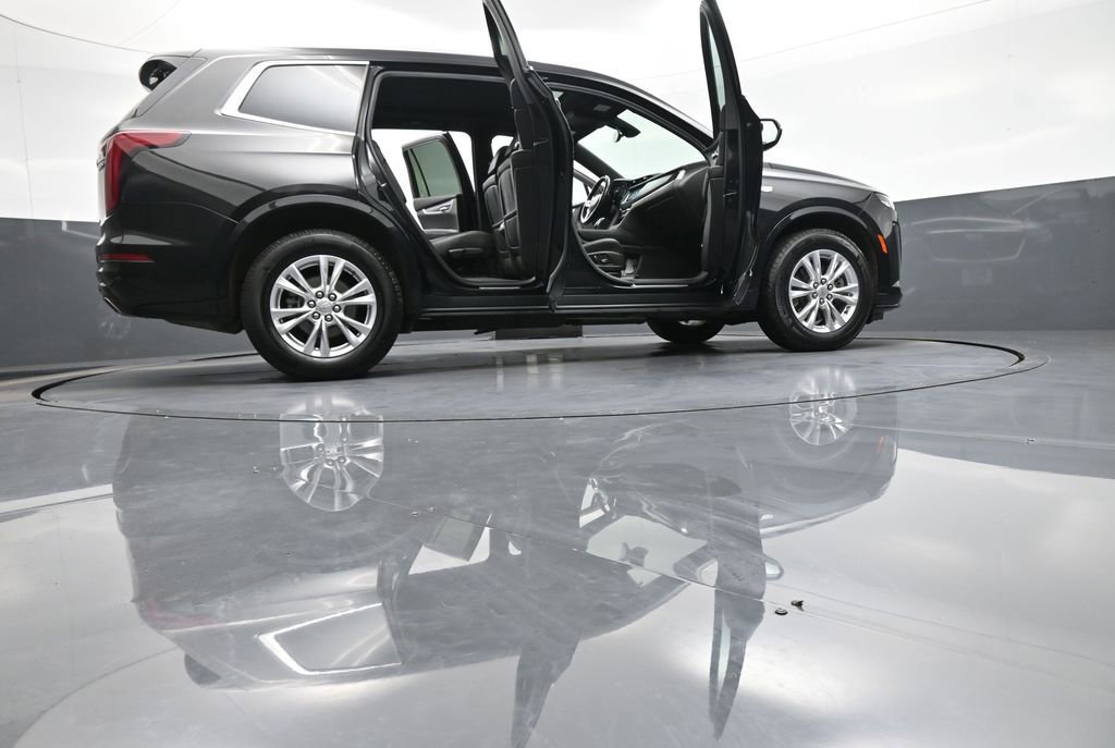 Used 2023 Cadillac XT6 Luxury image 50