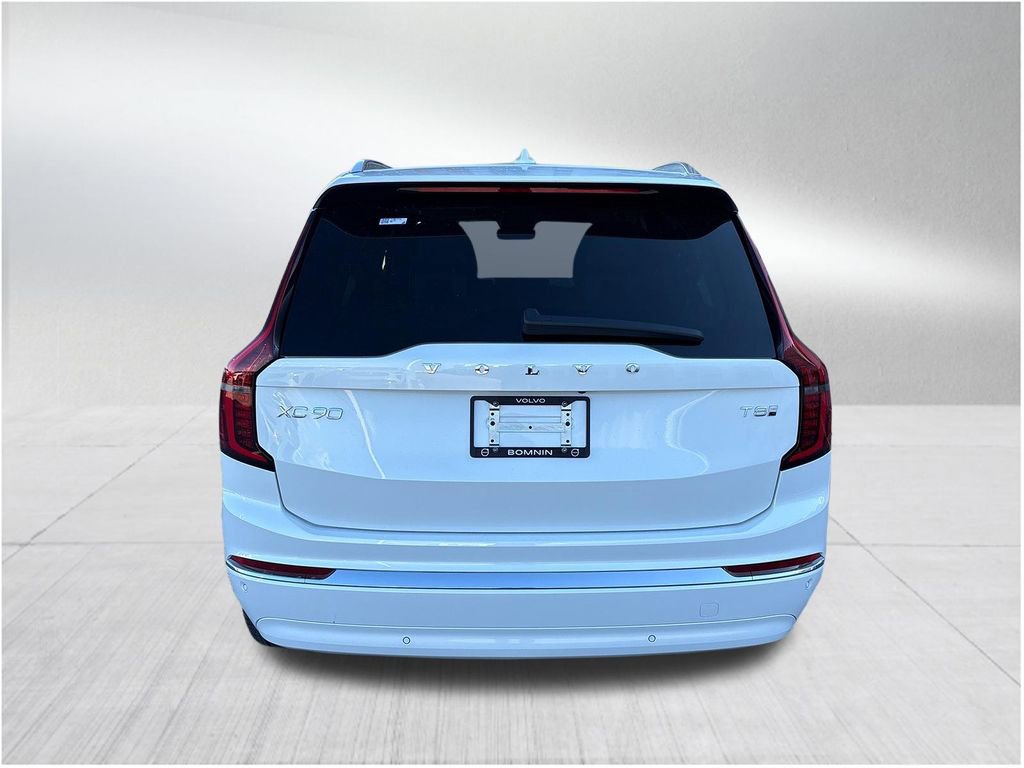 New 2026 Volvo XC90 T8 Core image 5