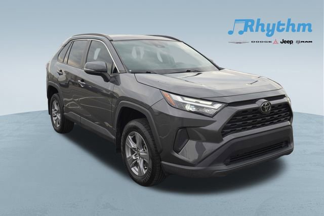 Used 2022 Toyota RAV4 XLE w/ Convenience Package image 1
