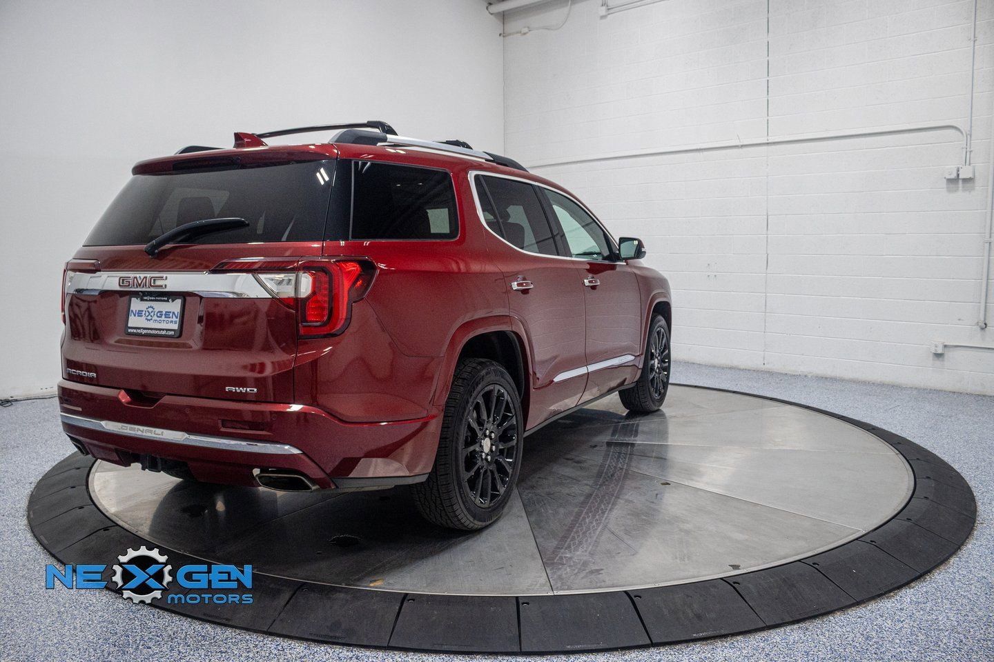 Used 2020 GMC Acadia Denali w/ Denali Ultimate Package image 7