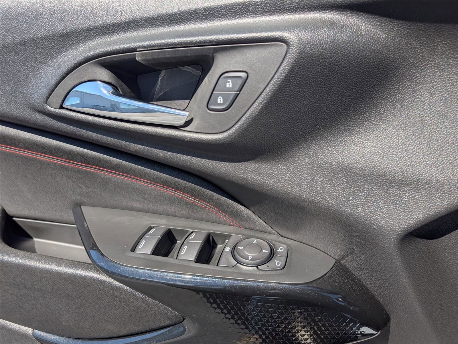 New 2026 Chevrolet Trax RS w/ Sunroof Package image 39