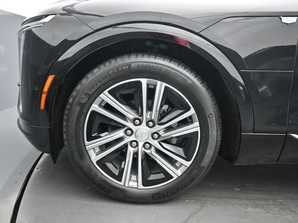 Used 2023 Cadillac Lyriq 2WD image 60