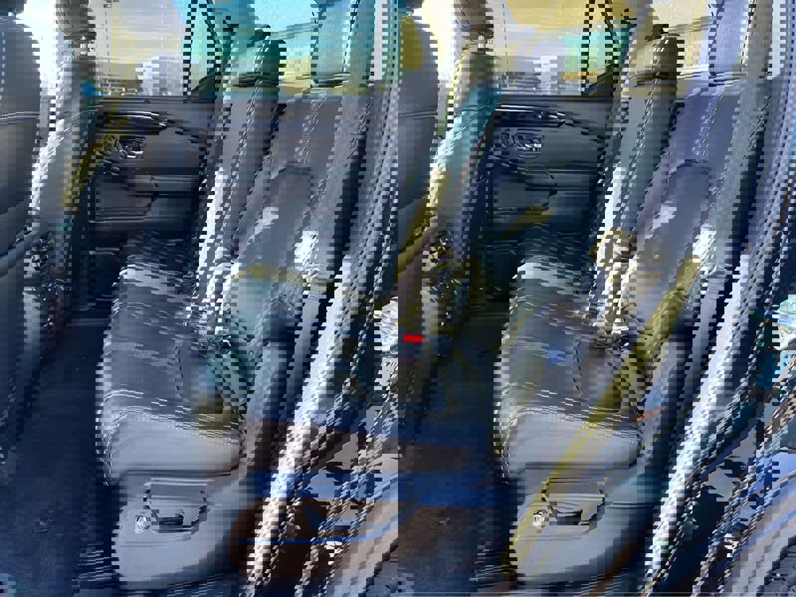 Used 2023 Honda Pilot Touring image 27