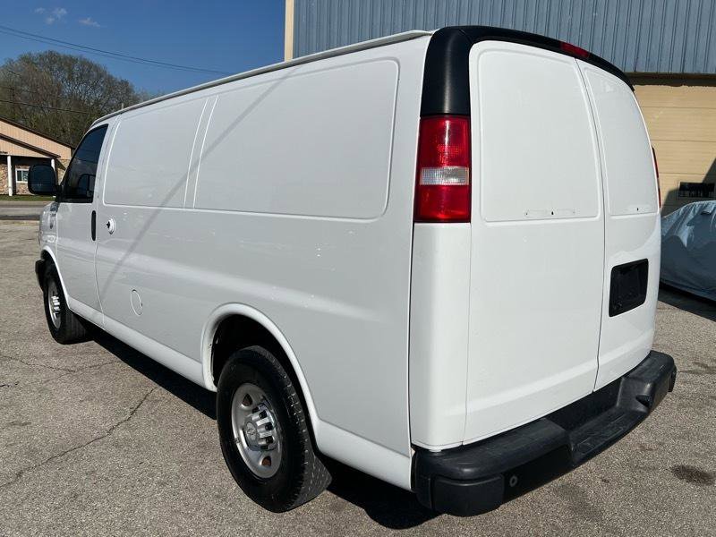 Used 2019 Chevrolet Express 2500 w/ Driver Convenience Package RWD image 7