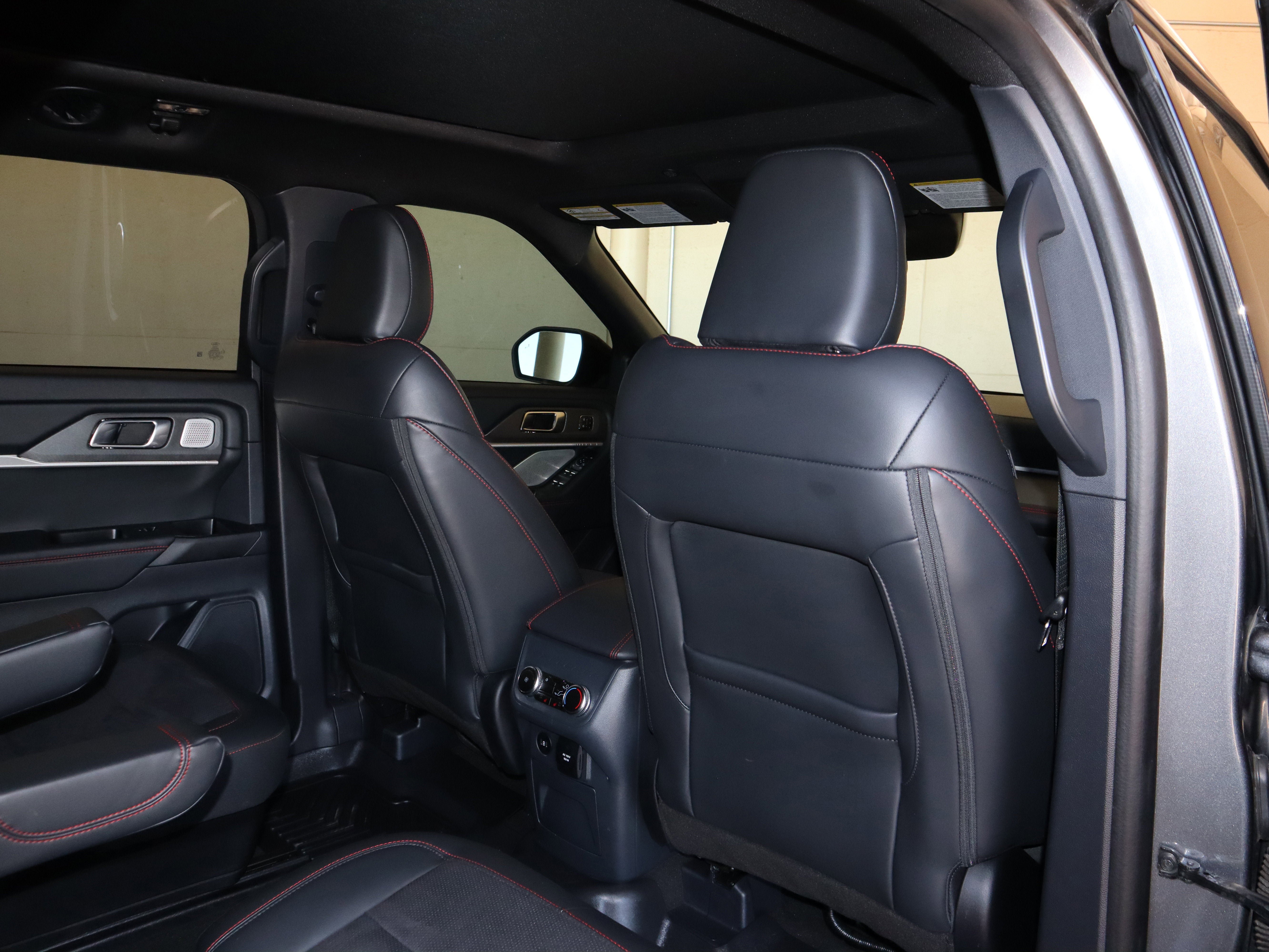Certified 2025 Ford Explorer ST w/ Sun And Sound Package AWD/4WD image 44