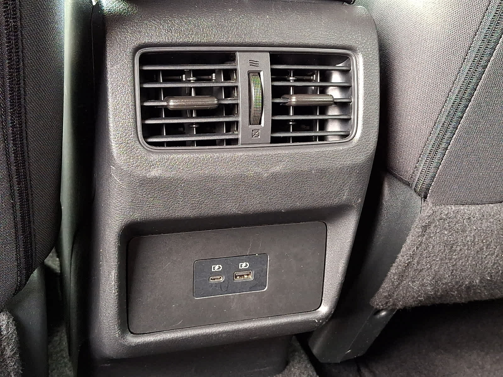 Used 2023 Nissan Rogue SV AWD/4WD image 12