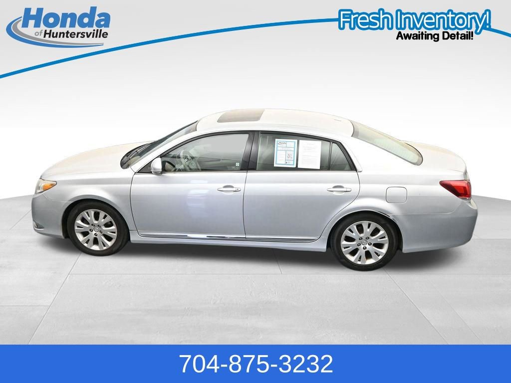 Used 2011 Toyota Avalon Limited FWD image 15