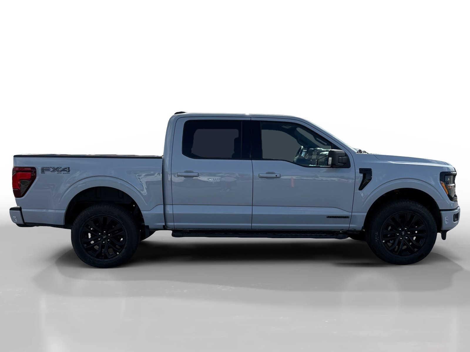 New 2025 Ford F150 XLT w/ Equipment Group 302A MID image 6