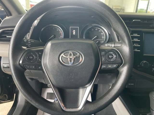 Used 2019 Toyota Camry LE FWD image 11