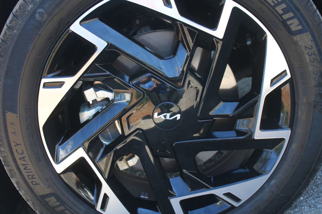 Certified 2023 Kia Sportage SX image 18