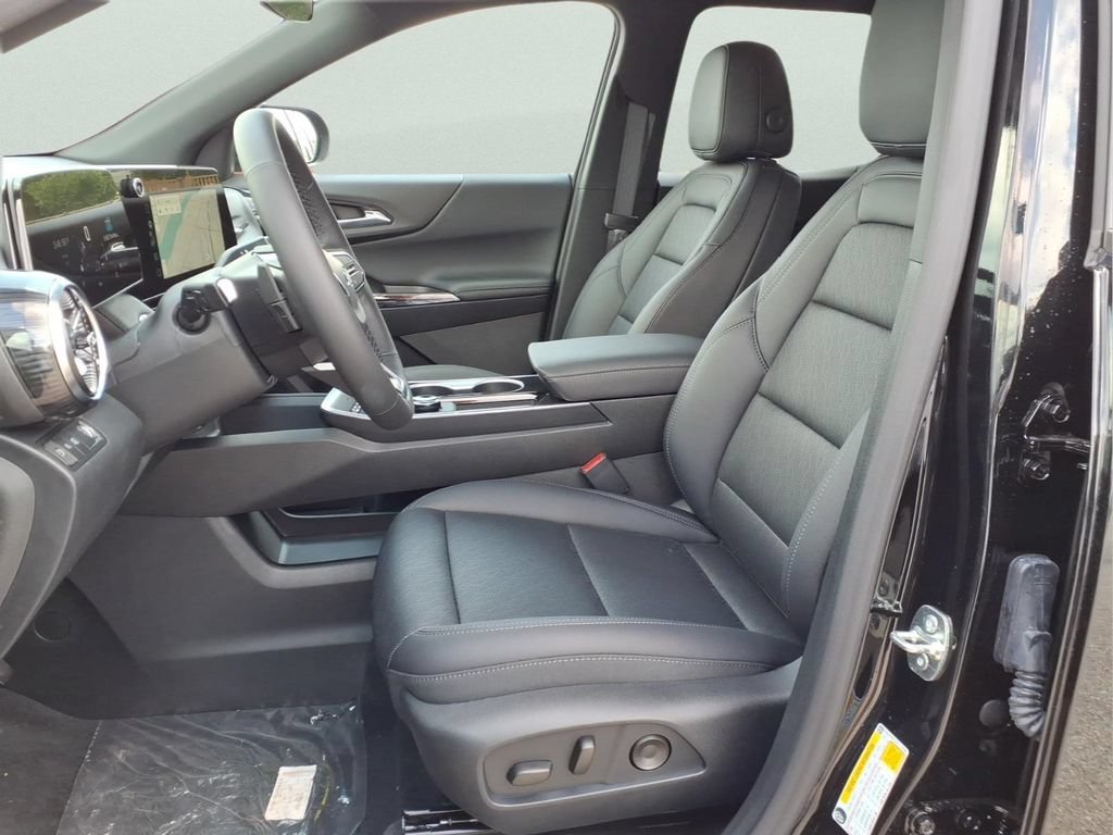 New 2027 Chevrolet Equinox LT w/ Convenience Package II FWD image 18