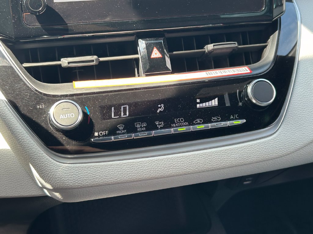 Certified 2026 Toyota Corolla SE FWD image 27