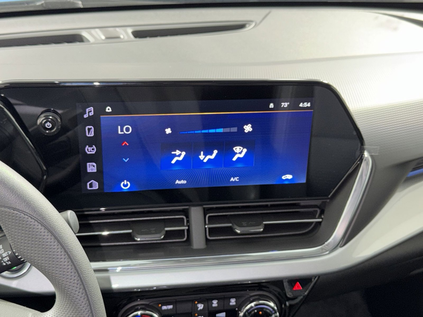 New 2026 Chevrolet Trax LT FWD image 20