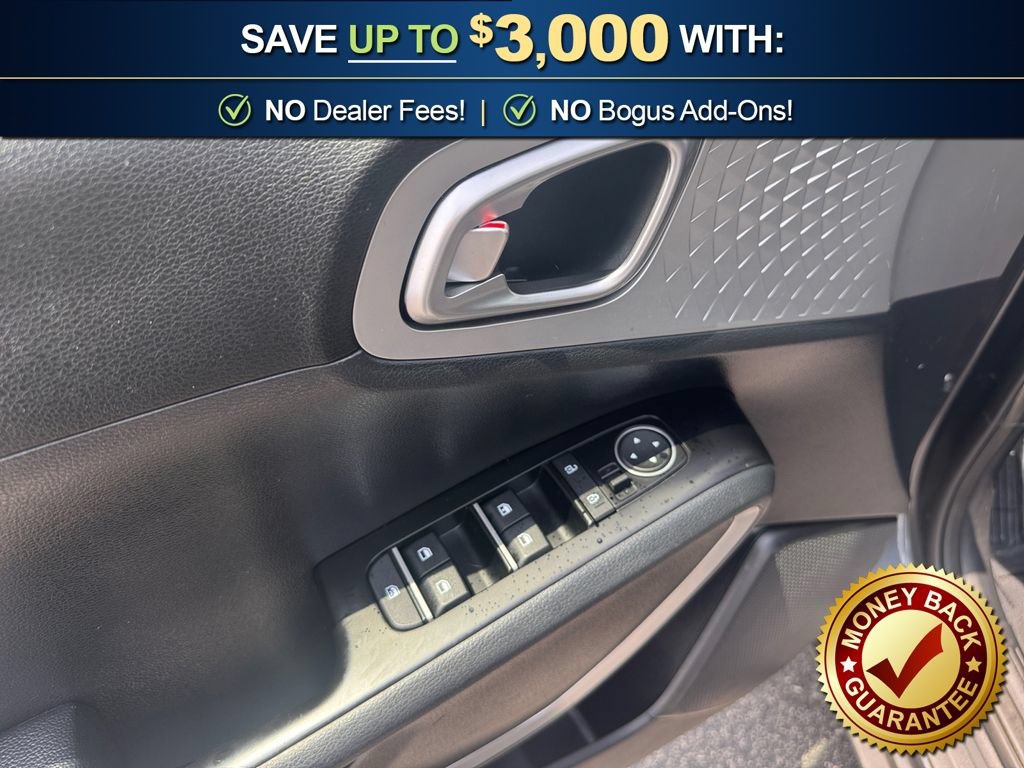 Used 2022 Kia Soul LX FWD image 21
