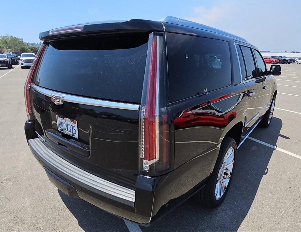 Used 2019 Cadillac Escalade ESV Platinum AWD/4WD image 5