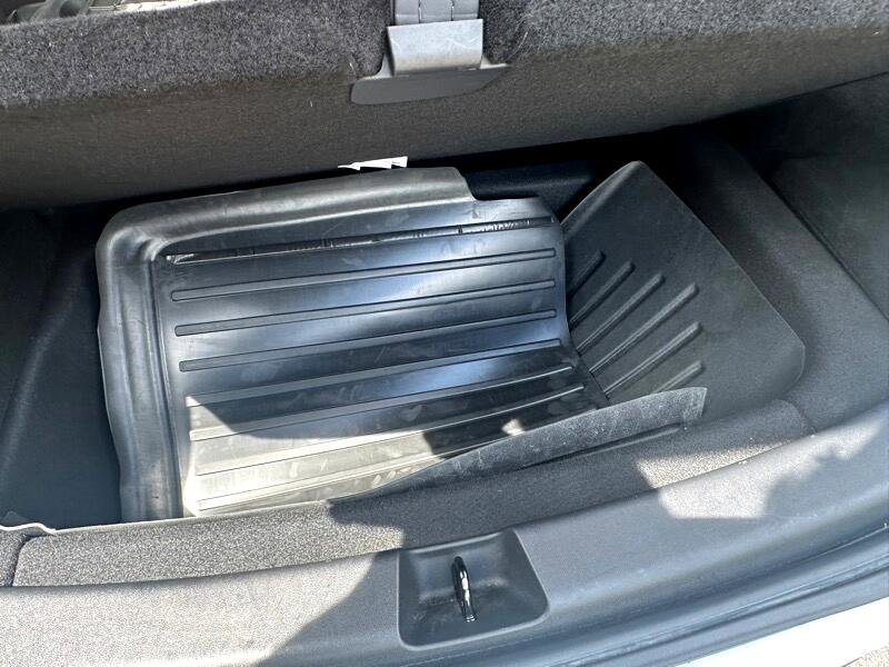 Used 2021 Tesla Model Y Long Range image 34