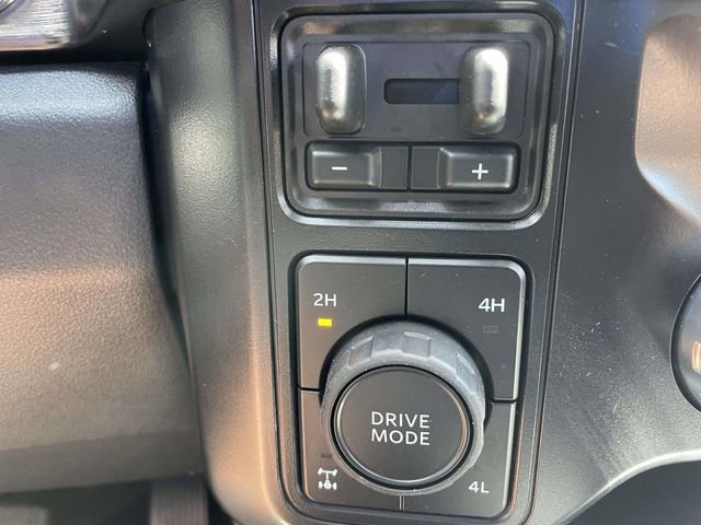 New 2026 Ford F250 Lariat w/ Black Appearance Package image 23